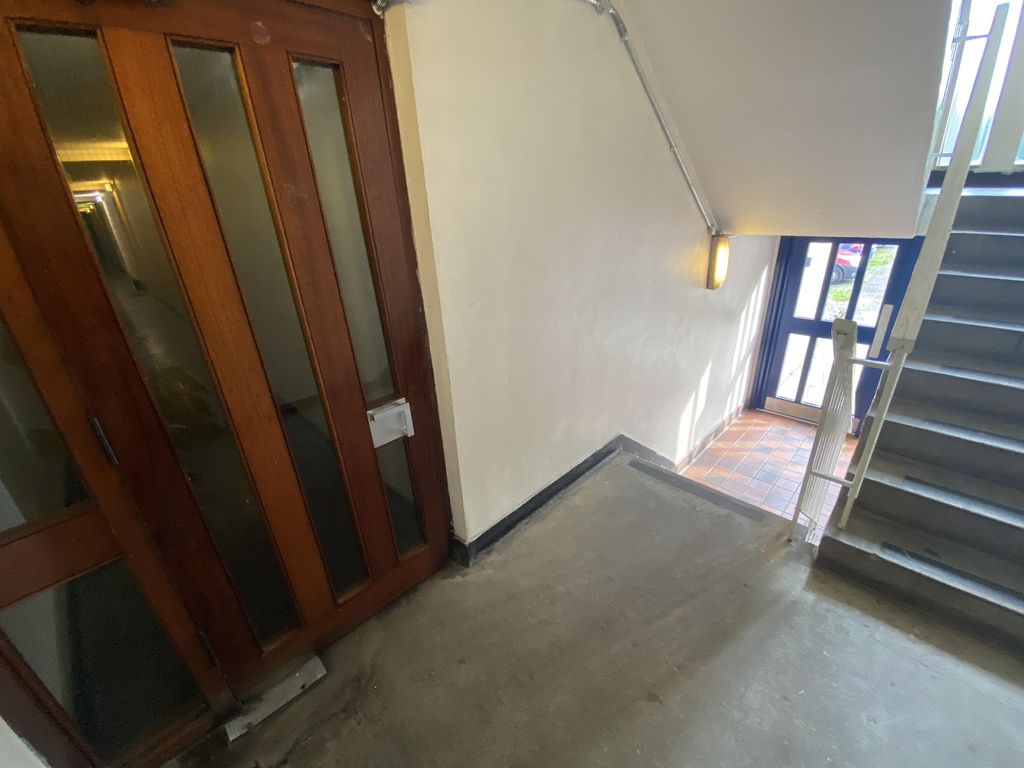 Property photo 3 of 21