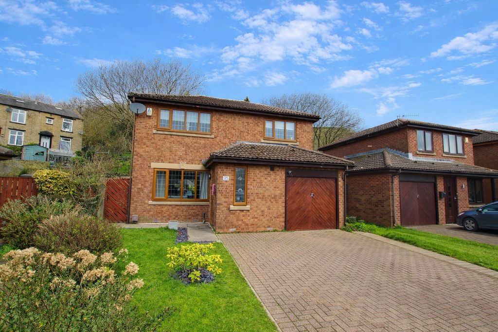 Property photo 1 of 44