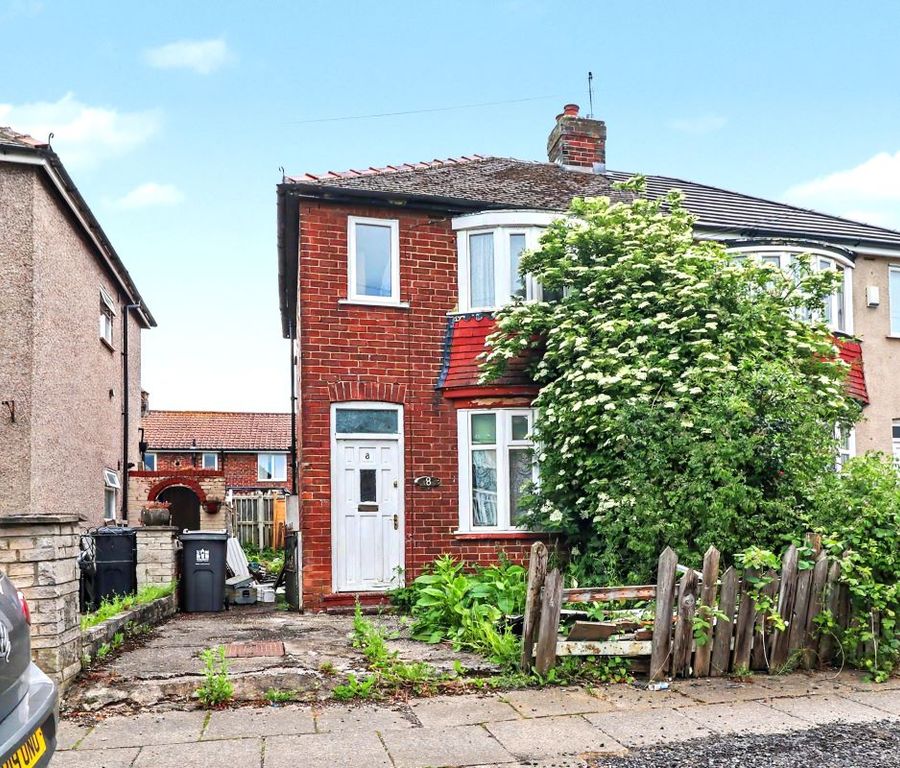 Property photo 1 of 12