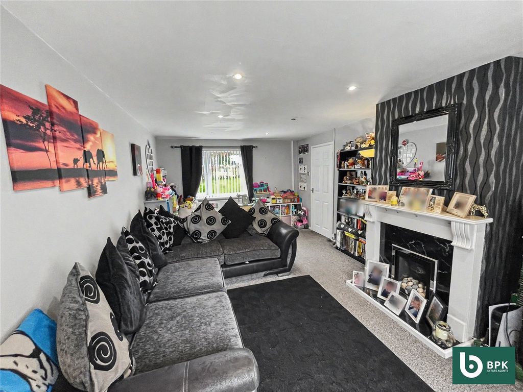 Property photo 2 of 14 Picture No. 02