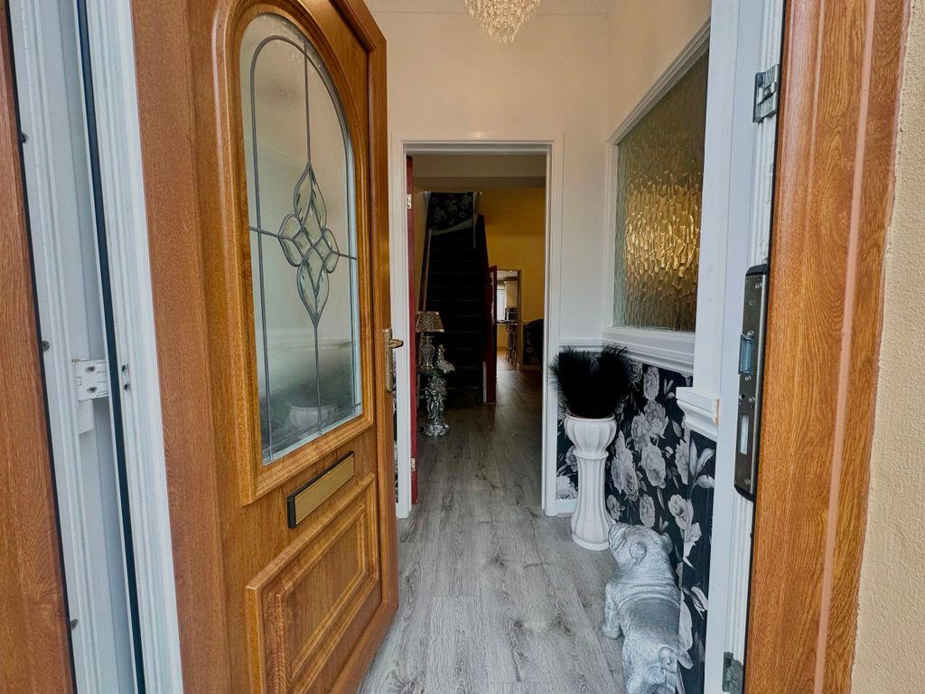 Property photo 2 of 23
