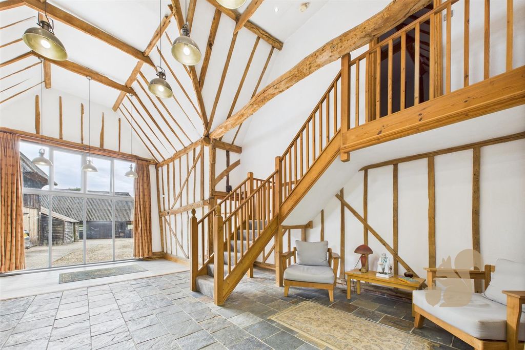 Property photo 3 of 27 Cam05287G0-Pr0126-Still020.Jpg