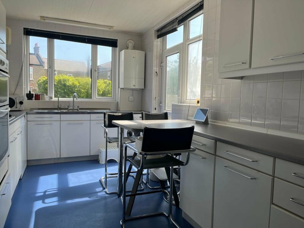 Property photo 3 of 13 Kitchen