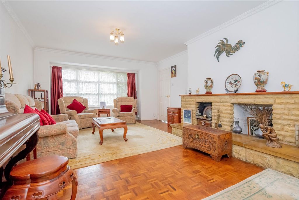 Property photo 2 of 24