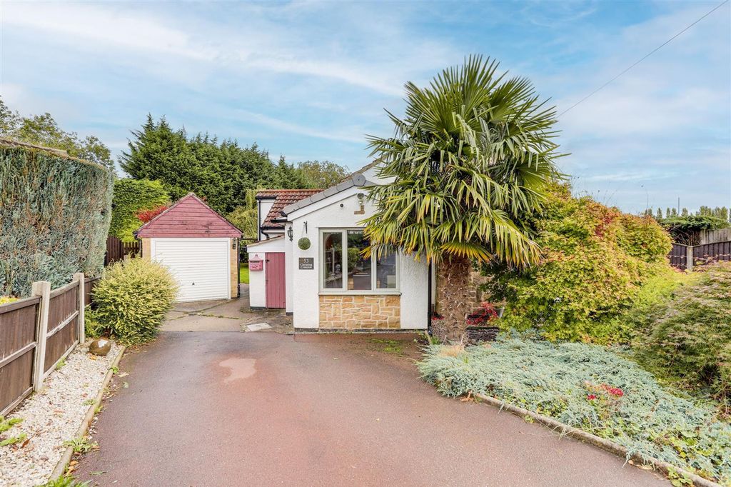 Property photo 1 of 28