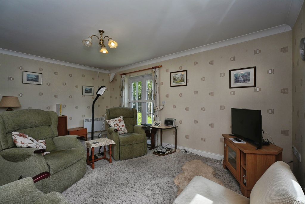 Property photo 3 of 16