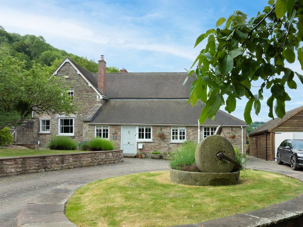 Property photo 1 of 29 Photo 39