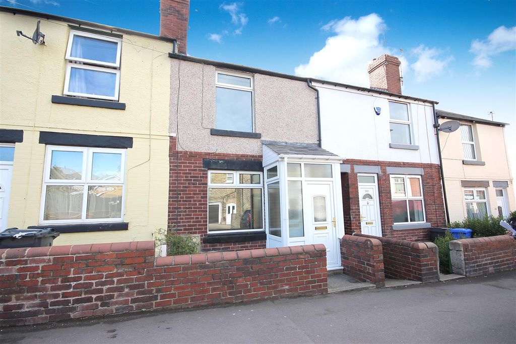 Property photo 1 of 10 Front