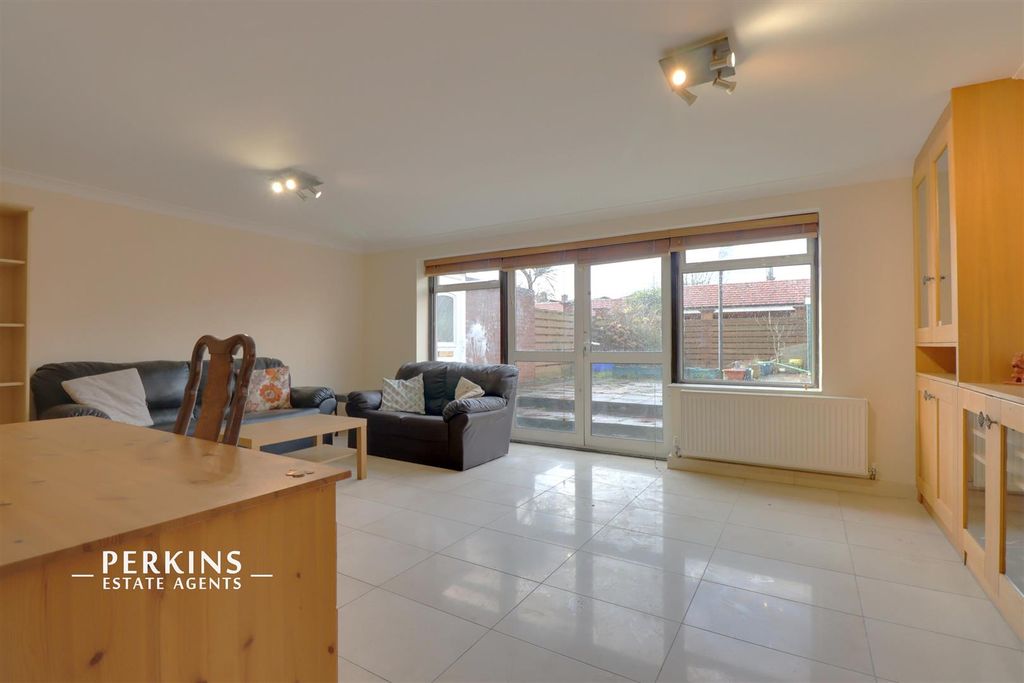 Property photo 3 of 10 Rec 2.Jpg