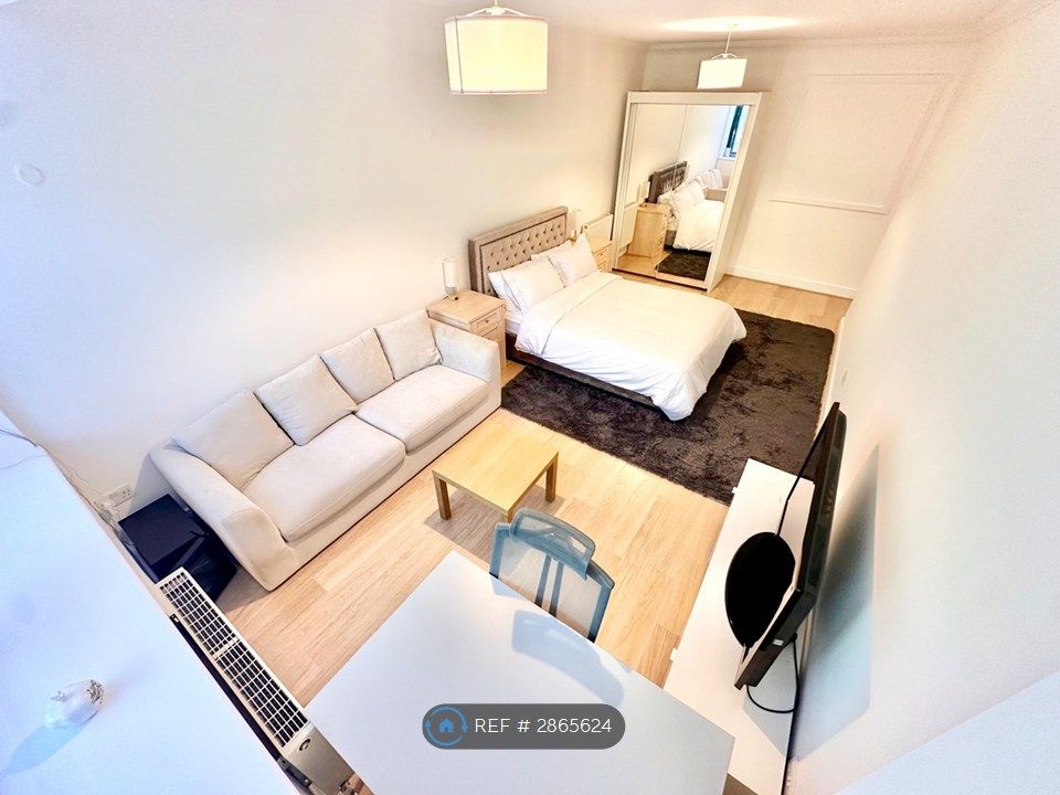 Property photo 3 of 31