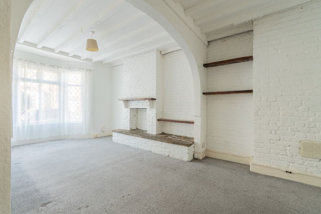 Property photo 3 of 27 4746213