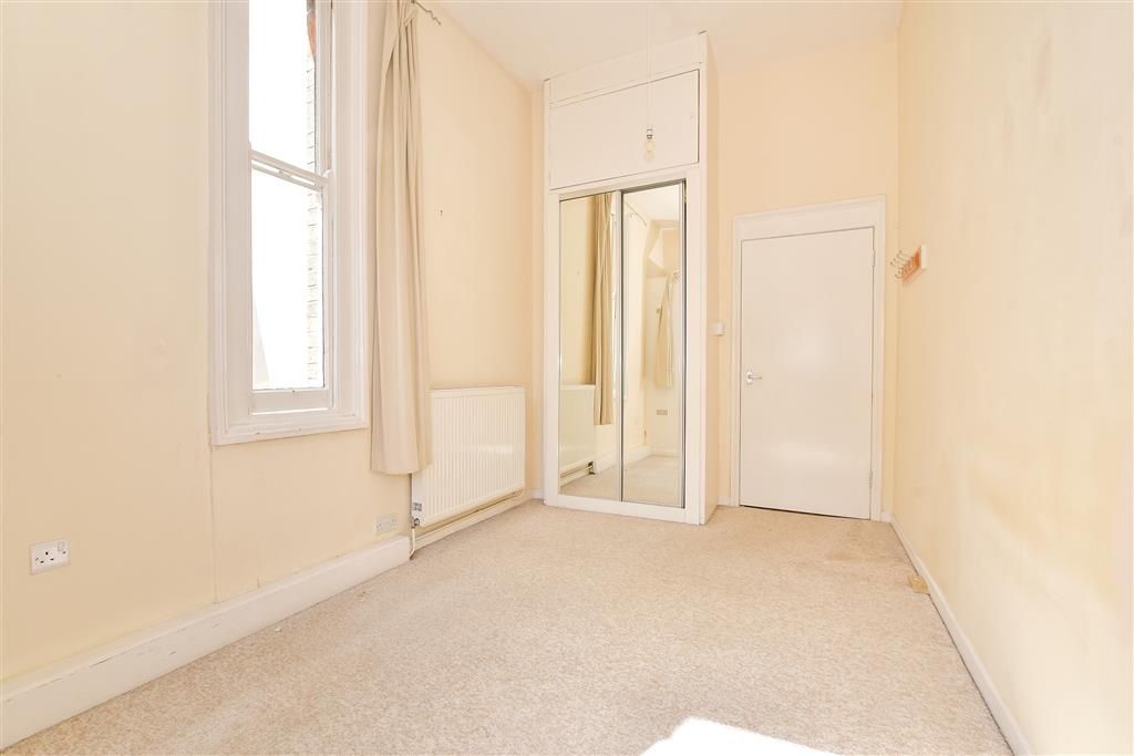 Property photo 3 of 11 Bedroom 1