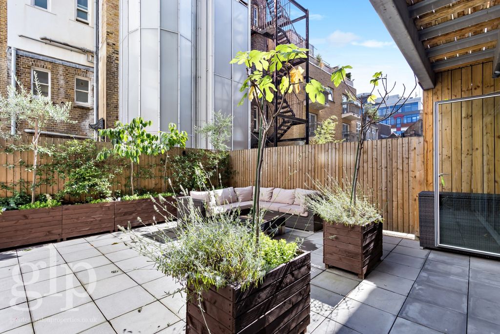 Property photo 2 of 14 4267512