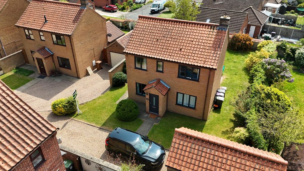 Property photo 1 of 28 5113640