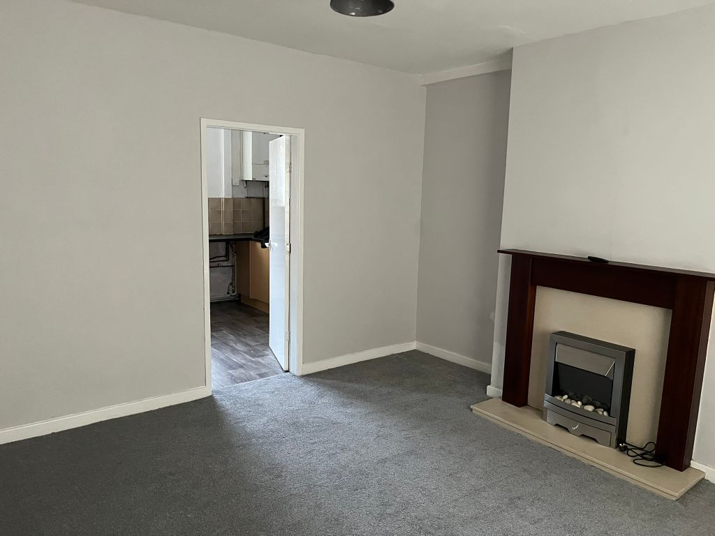 Property photo 2 of 8 Living Room