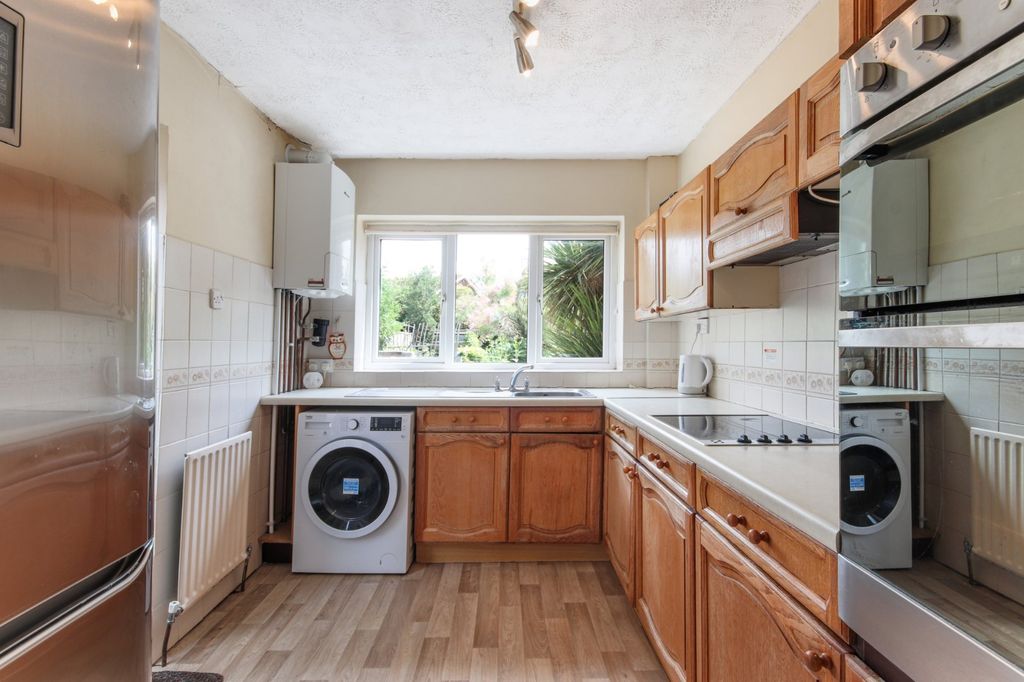 Property photo 2 of 15 Kitchen