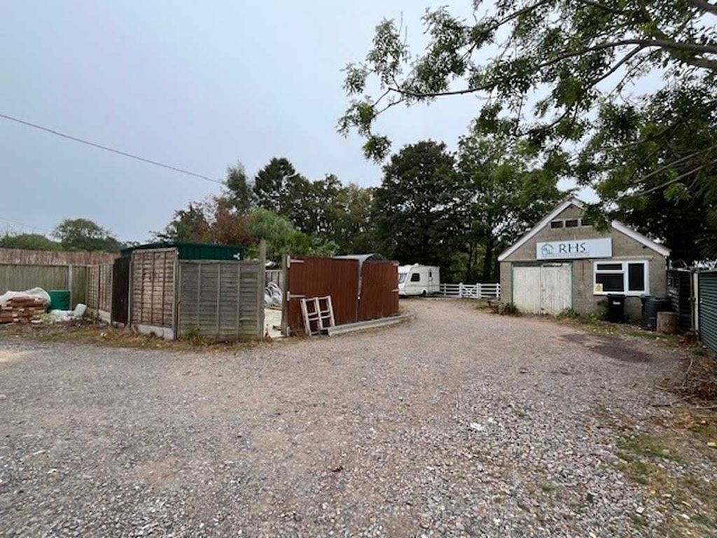 Property photo 2 of 5