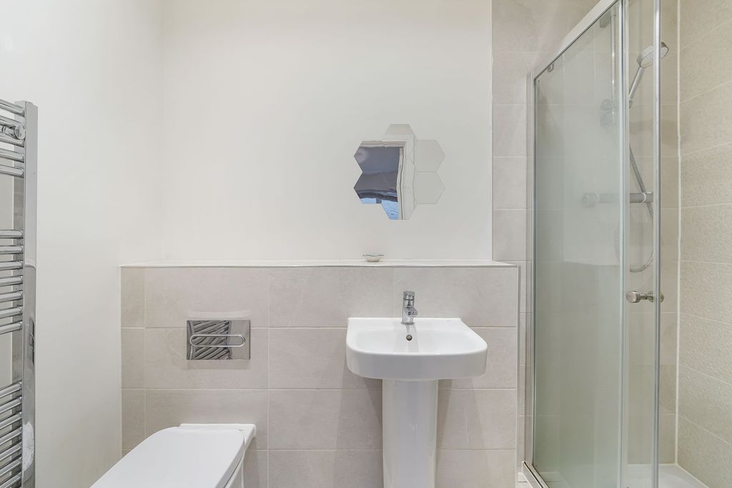 Additional image 7 of 3 bed semi-detached house for saleGalatea Way, Epsom KT19