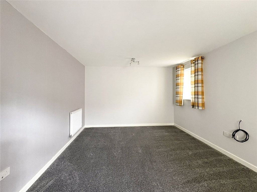 Property photo 2 of 10 Picture No. 04