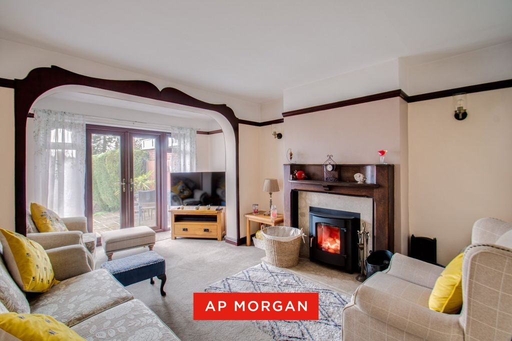 Property photo 2 of 26 Picture No. 12