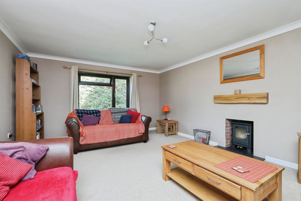 Property photo 2 of 22