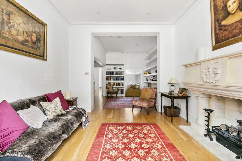 Property photo 3 of 12