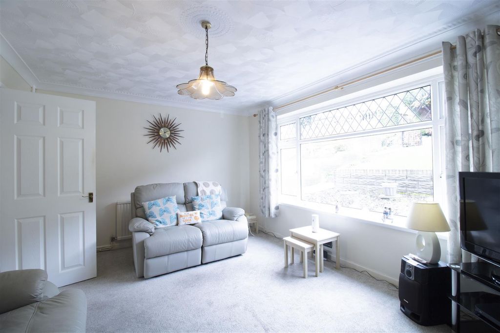 Property photo 3 of 13 Img_4942.Jpg