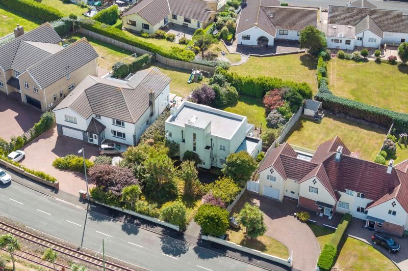 Property photo 1 of 34 66 King Edward Road