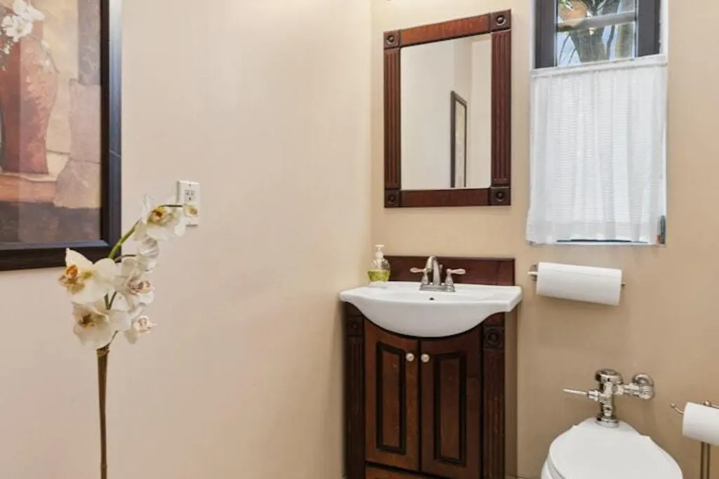 Property photo 2 of 10 <Alttext/>