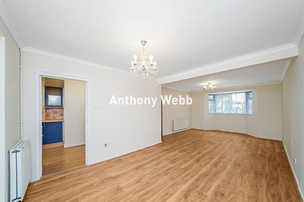 Property photo 3 of 19 Reception/Dining Area