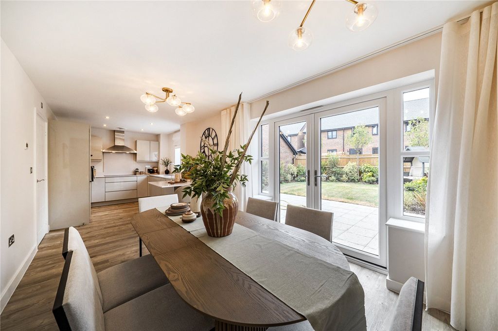 Property photo 1 of 15 Dining Area
