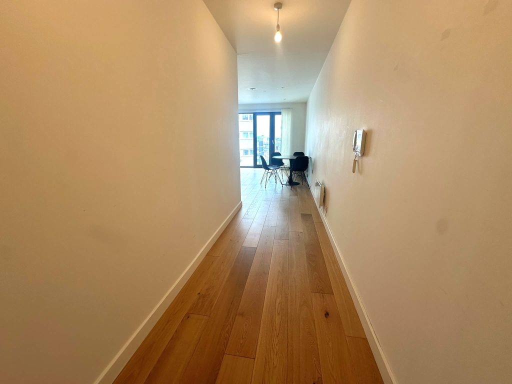Property photo 2 of 11 Gallery