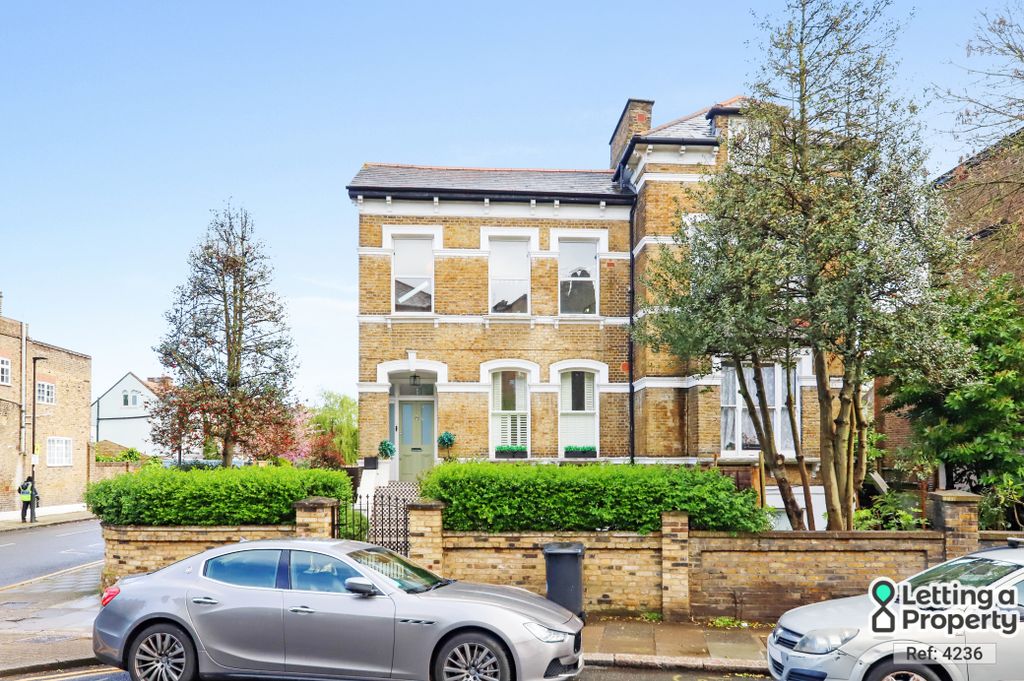 Property photo 2 of 14