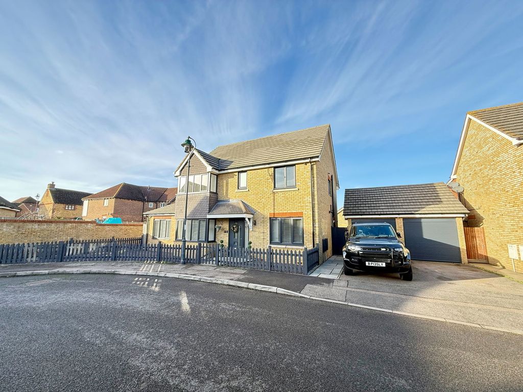 Property photo 2 of 16