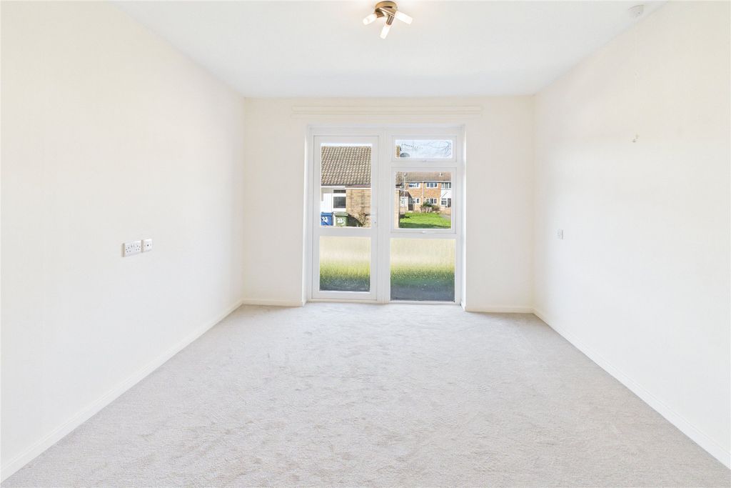 Property photo 3 of 9 Picture No. 24