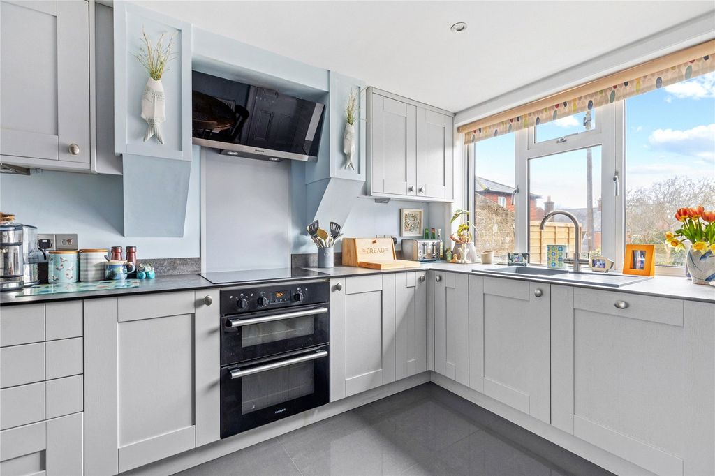 Property photo 2 of 15 Picture No. 19