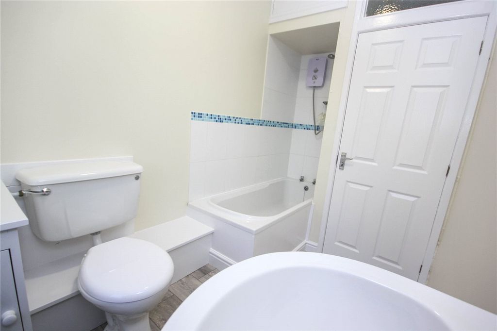 Property photo 3 of 4 Picture No. 13