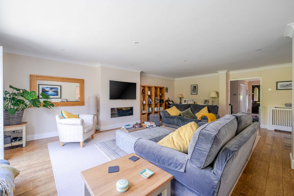 Property photo 3 of 36 1522428-30-1A0B55...