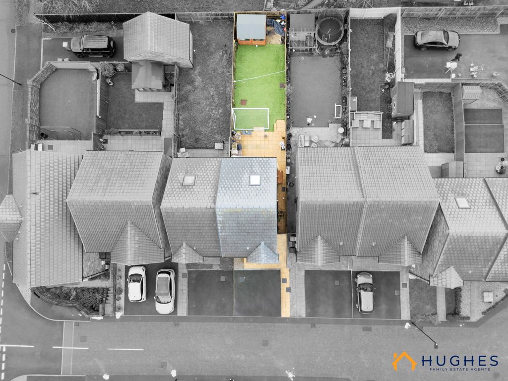 Property photo 3 of 20