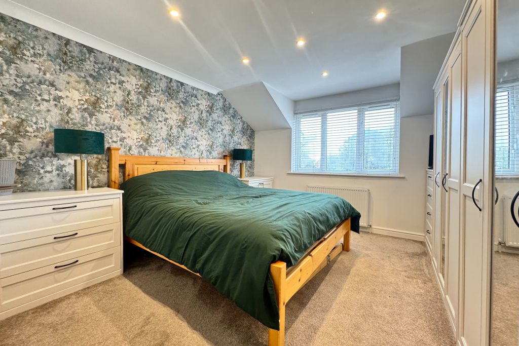 Property photo 1 of 15 Bedroom 1