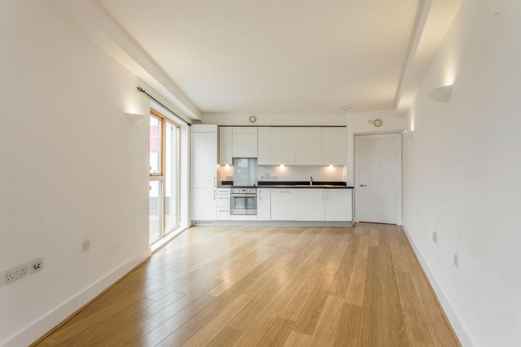 Property photo 2 of 10 Flat 88 Brighton Belle-4.Jpg