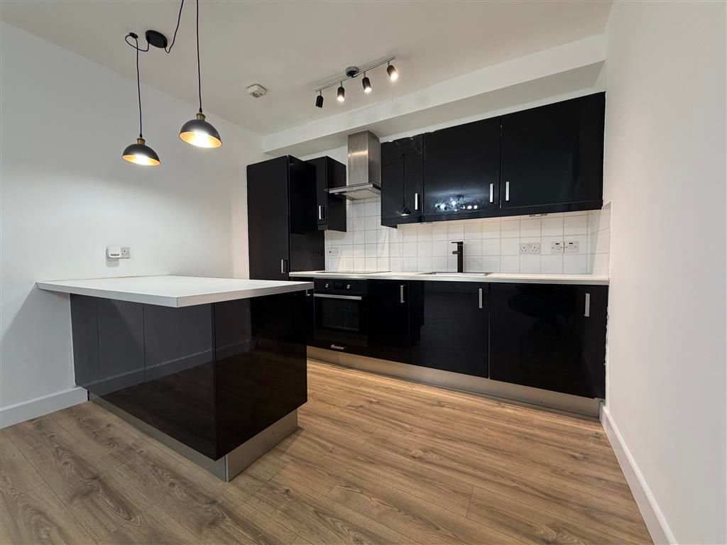 Property photo 1 of 8 Image