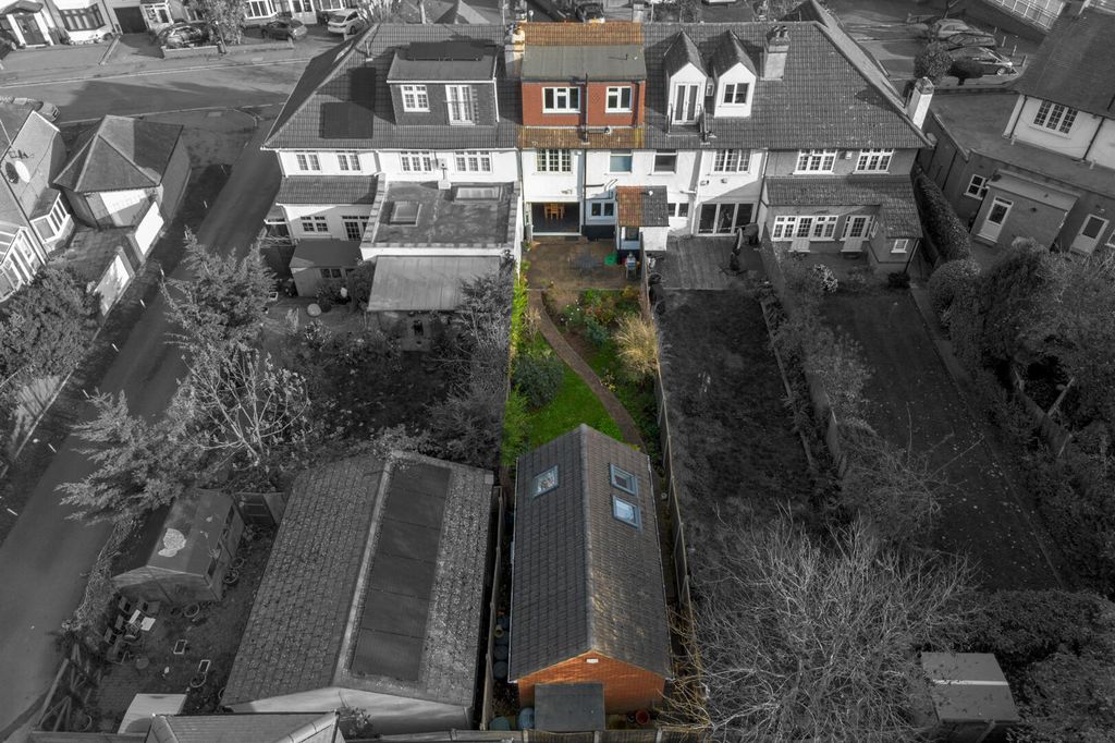 Property photo 2 of 24 Rear Garden