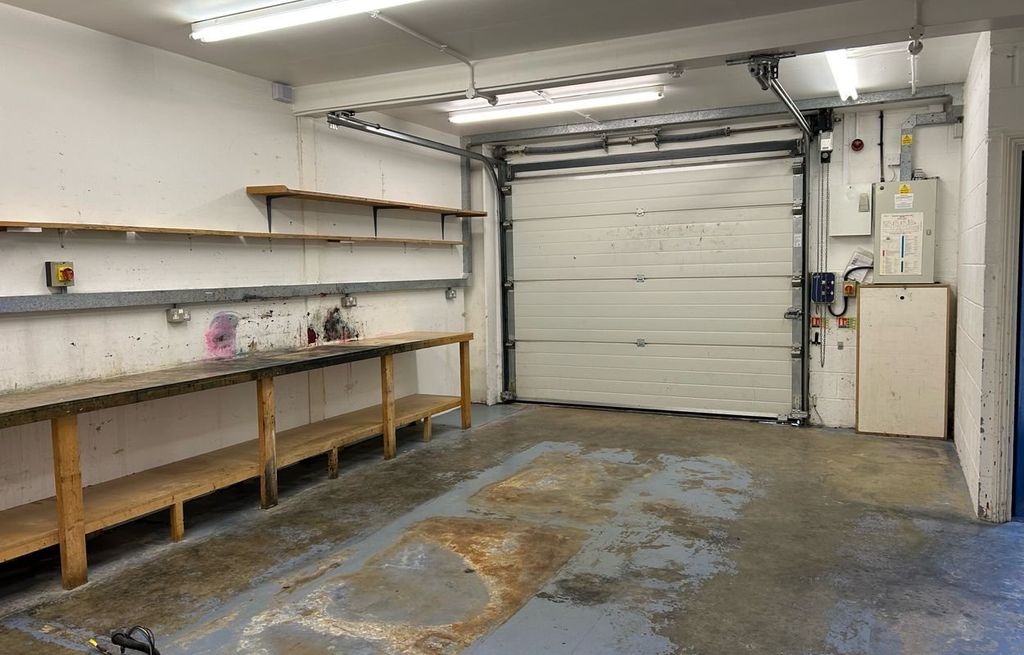 Property photo 3 of 5 Picture 3