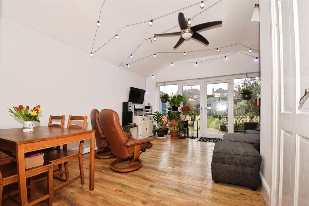 Property photo 2 of 22 Family Room