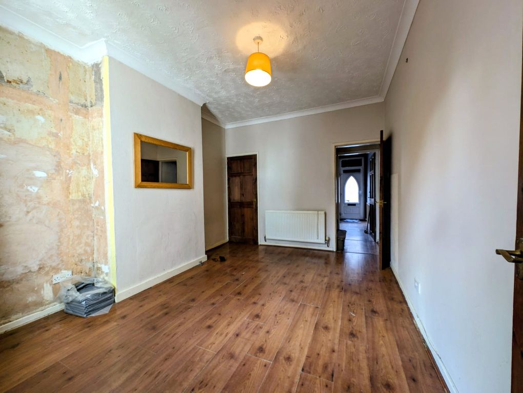 Property photo 3 of 10 Picture No. 05