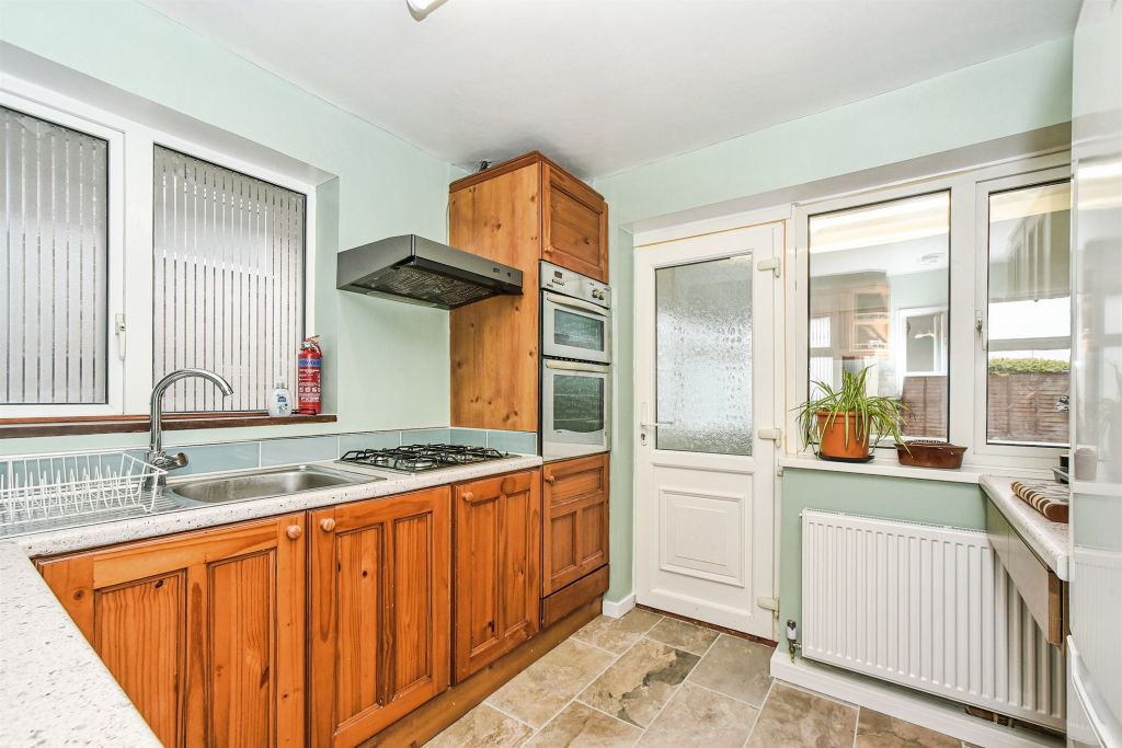 Property photo 3 of 15