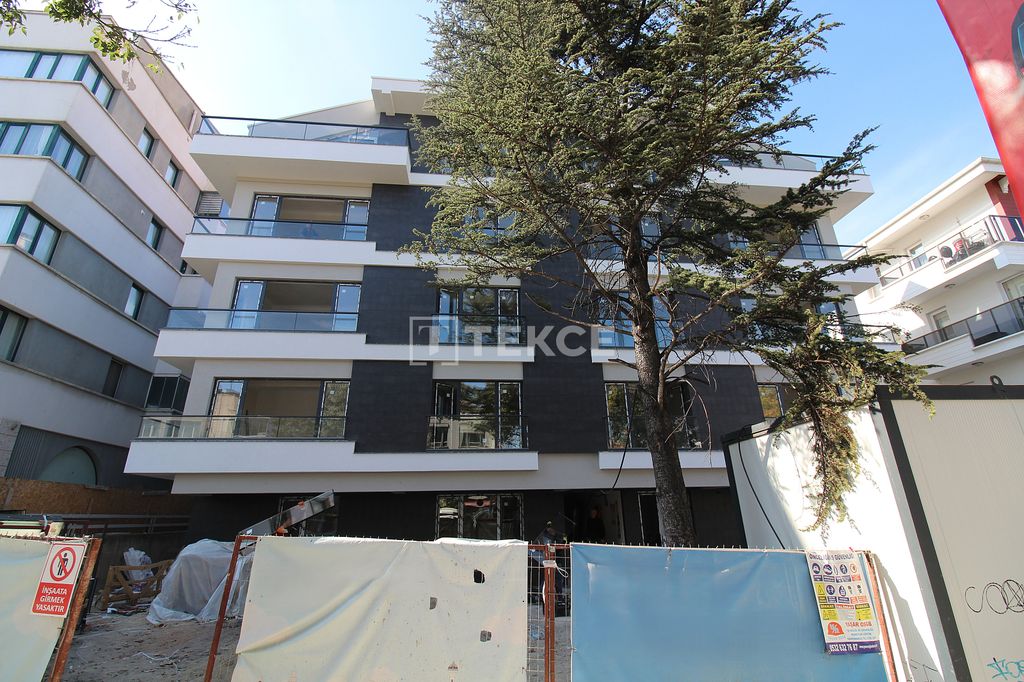 Property photo 2 of 31