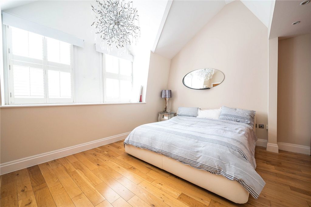 Property photo 3 of 21 Picture No. 27