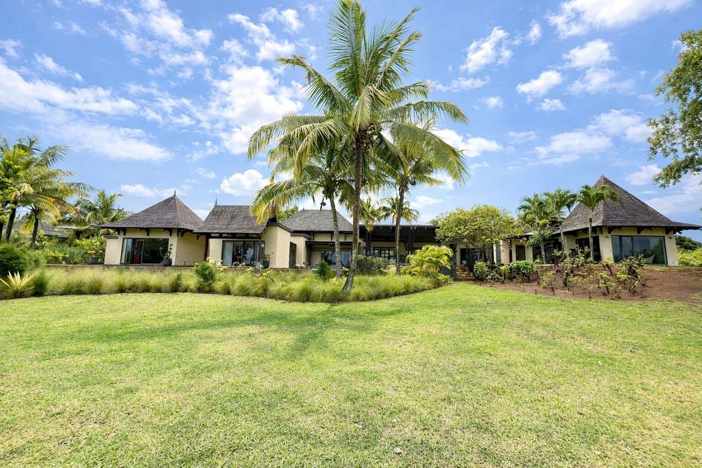 Property photo 1 of 33